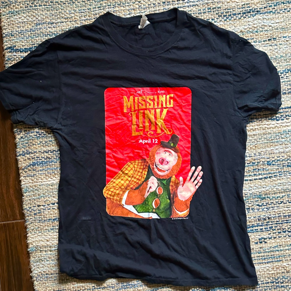 Missing Link movie t shirt, like new